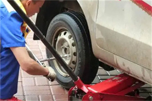 察雅附近拖车24小时服务热线电话